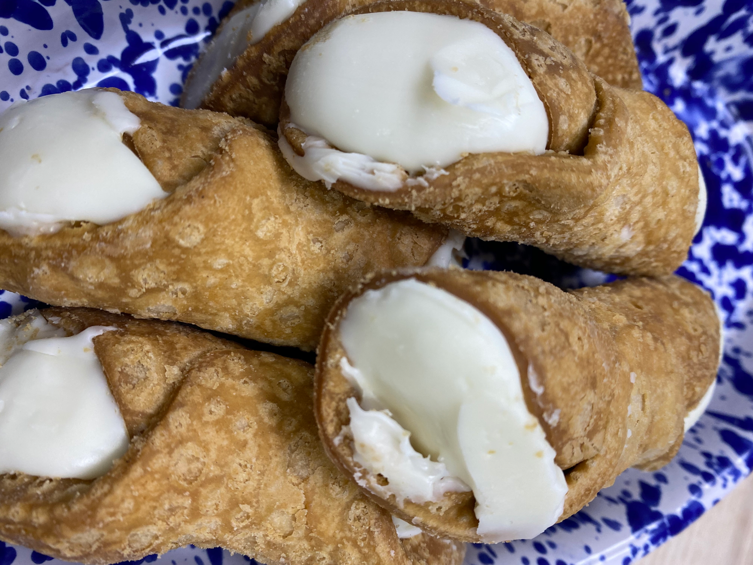 Cannoli and Crunchy Pastries
