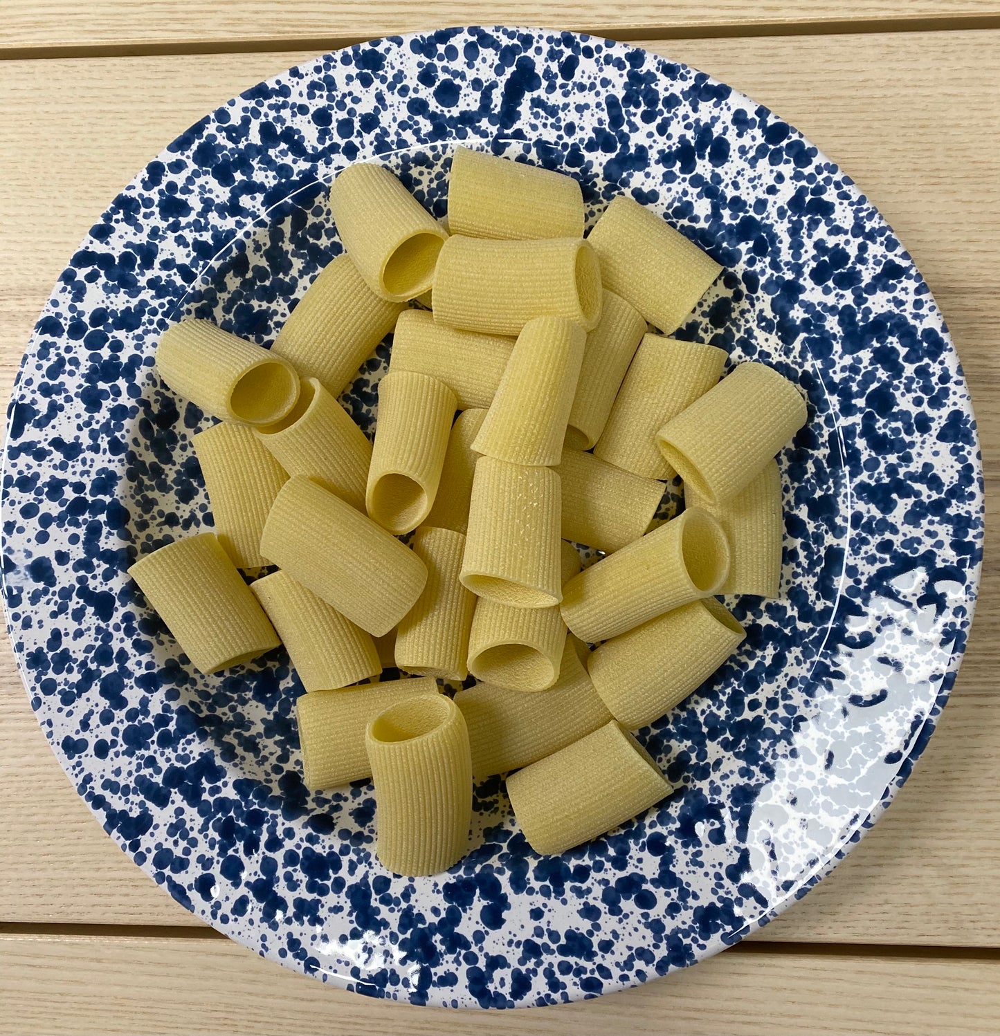 36cm Hand-Painted Main Course Plate – Elegant & Modern